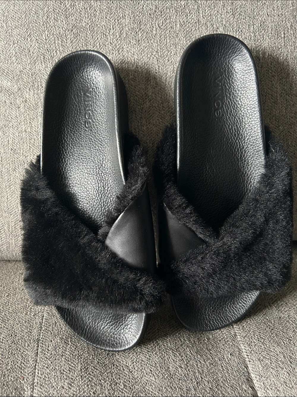 Vince Garrison Black sheep Fur Slides  - Women us 8M